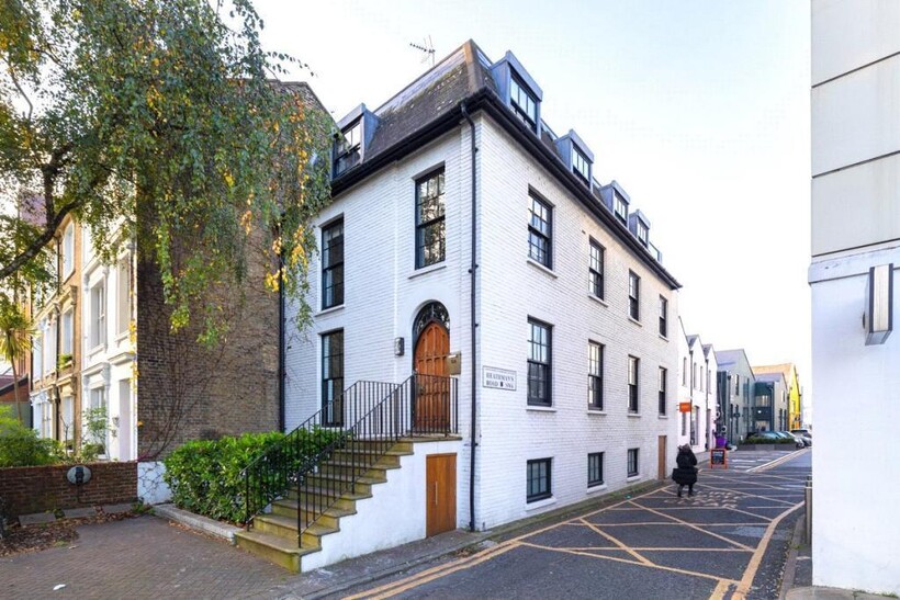 Parsons Green, London SW6 3 bed duplex to rent - £5,950 pcm (£1,373 pw)