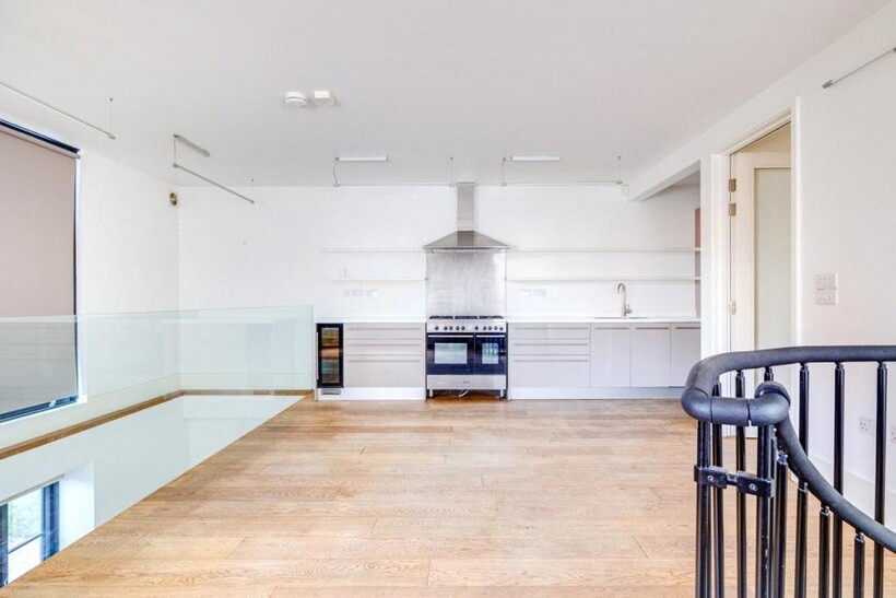 Parsons Green, London SW6 3 bed duplex to rent - £5,950 pcm (£1,373 pw)