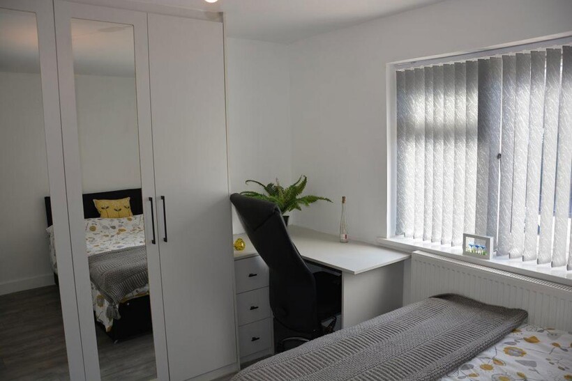 28 Watermill Close, B29 6TS 5 bed house to rent - £3,142 pcm (£725 pw)