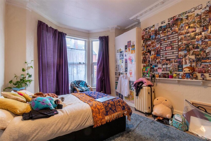 Delph Mount, Woodhouse, Leeds 5 bed house to rent - £2,275 pcm (£525 pw)