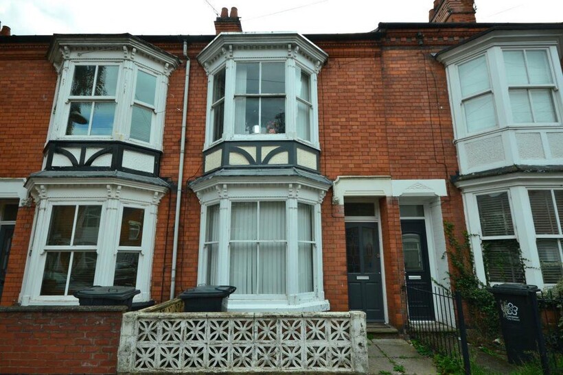 Cambridge Street, Leicester 3 bed terraced house to rent - £477 pcm (£110 pw)