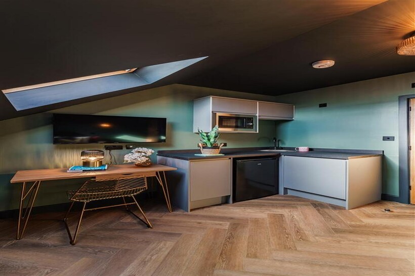 054-A7 R03362-HDR.jpg