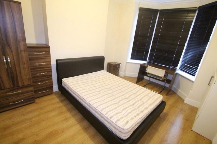 Fosse Road South, Leicester 4 bed terraced house to rent - £390 pcm (£90 pw)