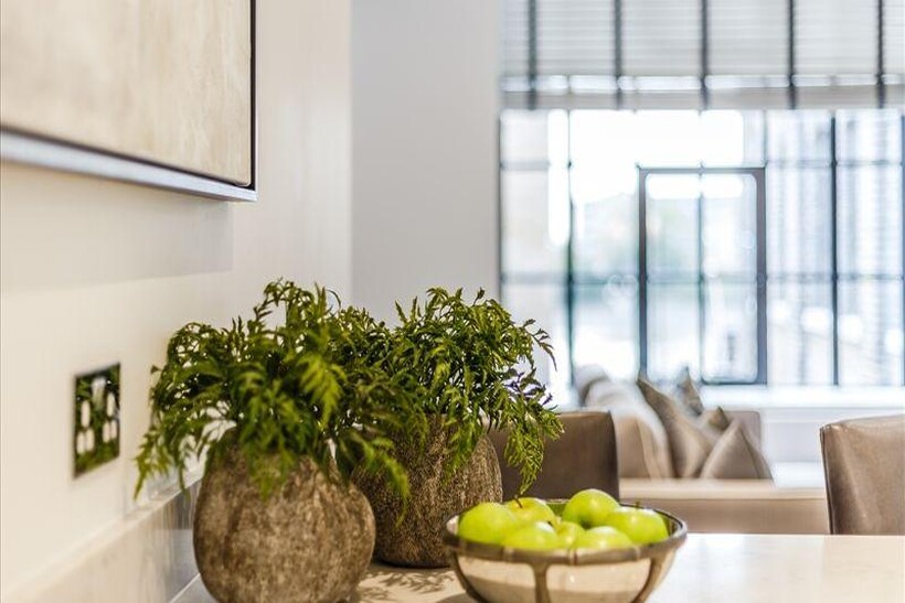 Rainville Road, London W6 2 bed flat to rent - £5,157 pcm (£1,190 pw)