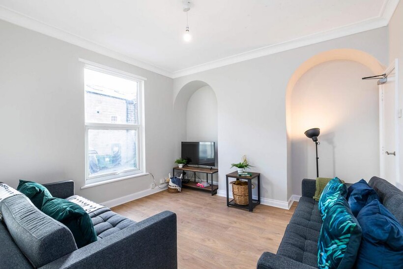 Park Terrace, Leeds LS6 6 bed house to rent - £3,328 pcm (£768 pw)