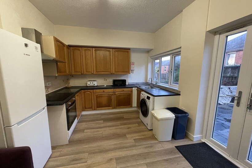 May Street, Exeter EX4 3 bed terraced house to rent - £2,275 pcm (£525 pw)