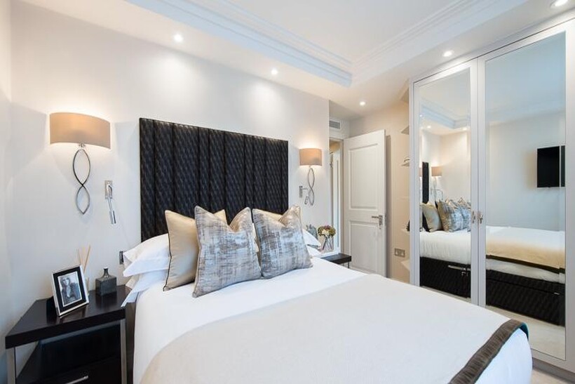 Fulham Road, Chelsea SW3 2 bed flat to rent - £6,002 pcm (£1,385 pw)