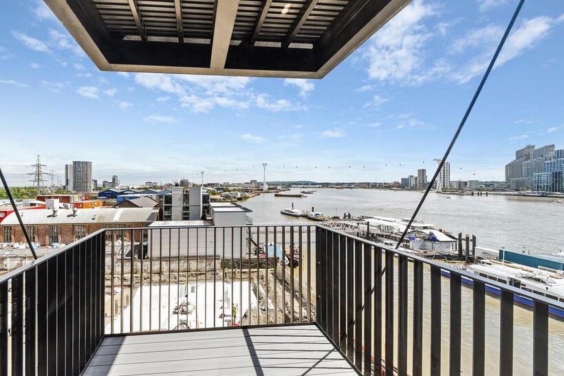 Agar House, Goodluck Hope, London, E14 1 bed apartment to rent - £2,318 pcm (£535 pw)