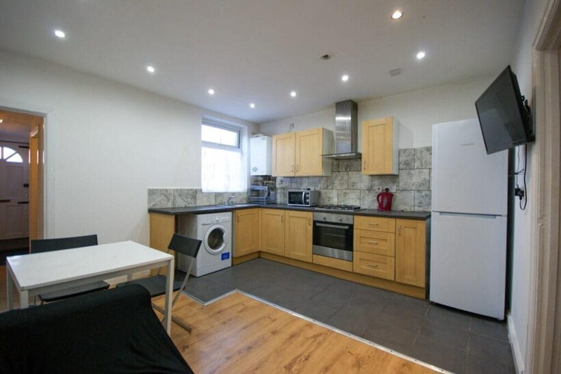 Bristol Road, Birmingham B29 3 bed terraced house to rent - £1,692 pcm (£390 pw)