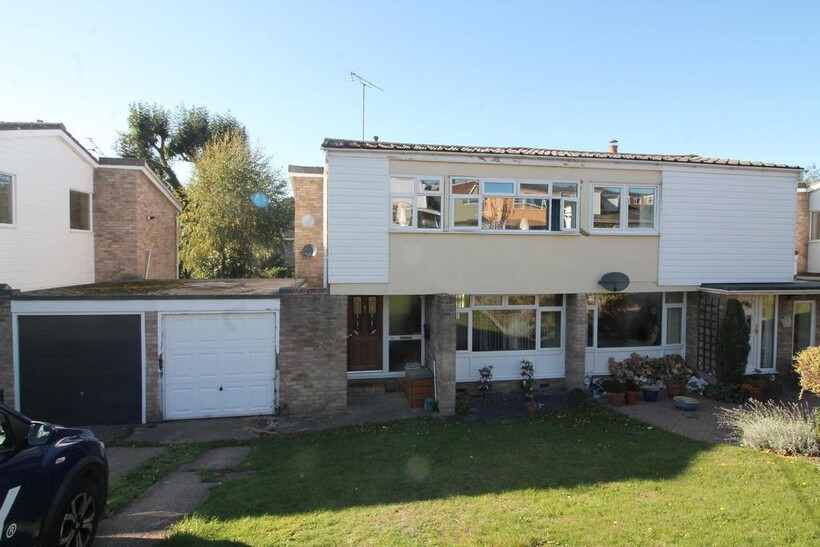 Colchester CO7 3 bed semi-detached house to rent - £1,400 pcm (£323 pw)