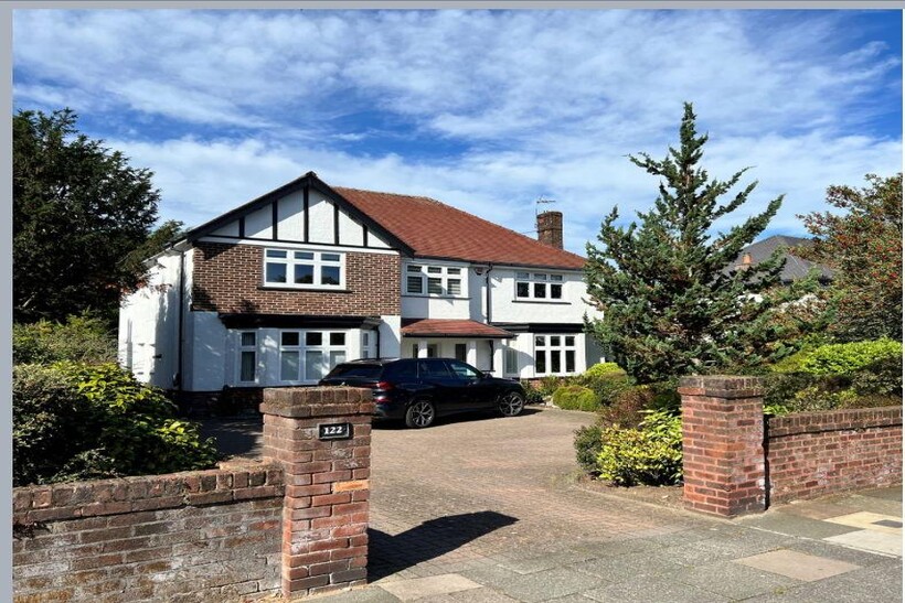 Waterloo Road, Southport PR8 4 bed detached house to rent - £108,333 pcm (£25,000 pw)