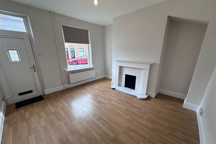9 Gosport Street, Barrow-In-Furness 2 bed terraced house to rent - £745 pcm (£172 pw)