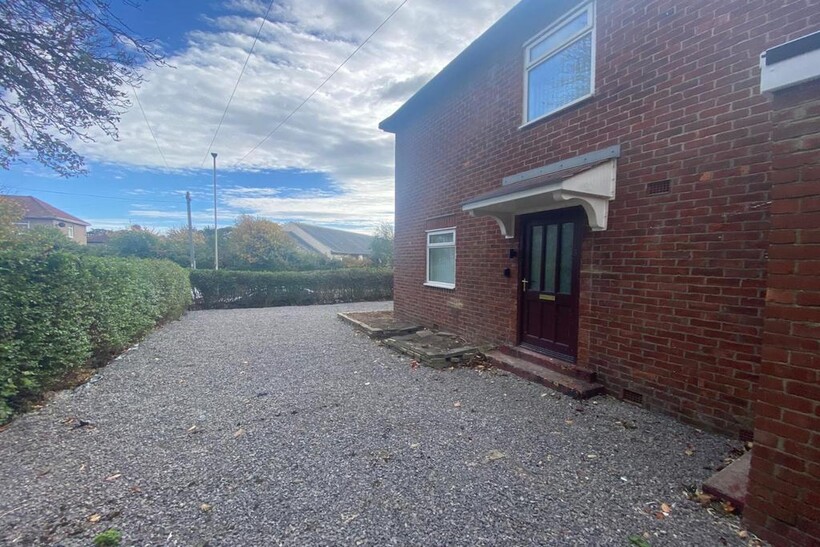 Centenary Avenue, South Shields, Tyne... 2 bed semi-detached house to rent - £725 pcm (£167 pw)