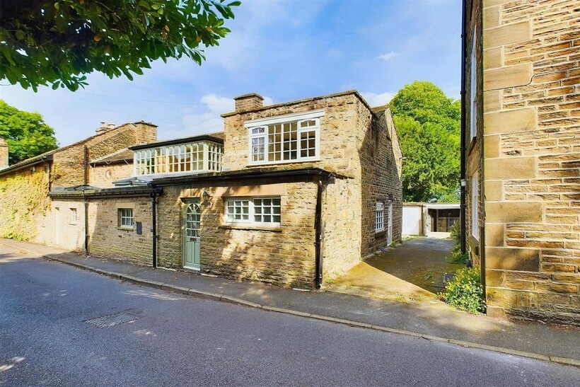 CAM02739 G0-PR0085-STILL014.jpg