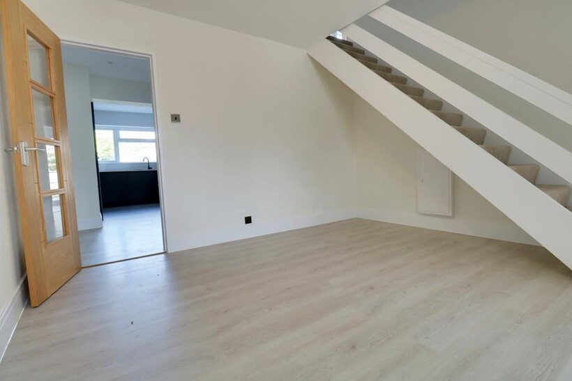 Letchworth Drive, Bromley BR2 5 bed detached house to rent - £3,850 pcm (£888 pw)