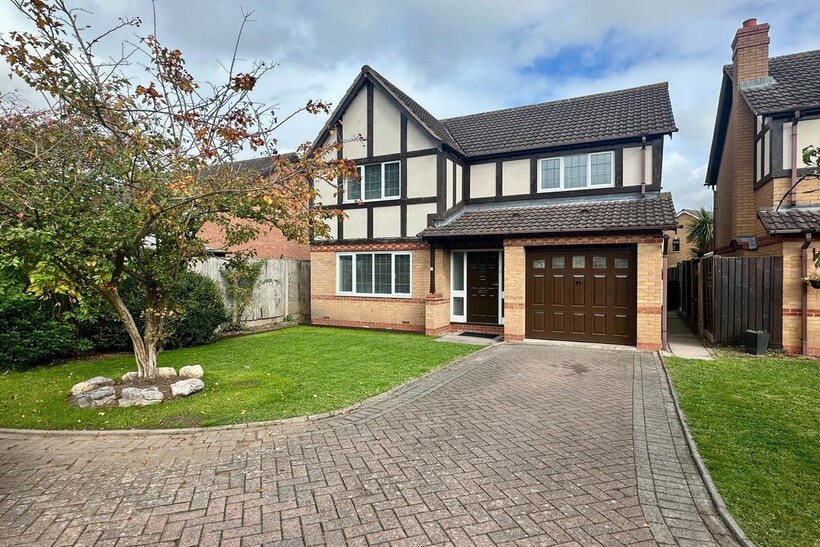 Wembury, Tamworth, B77 4 bed detached house to rent - £1,825 pcm (£421 pw)