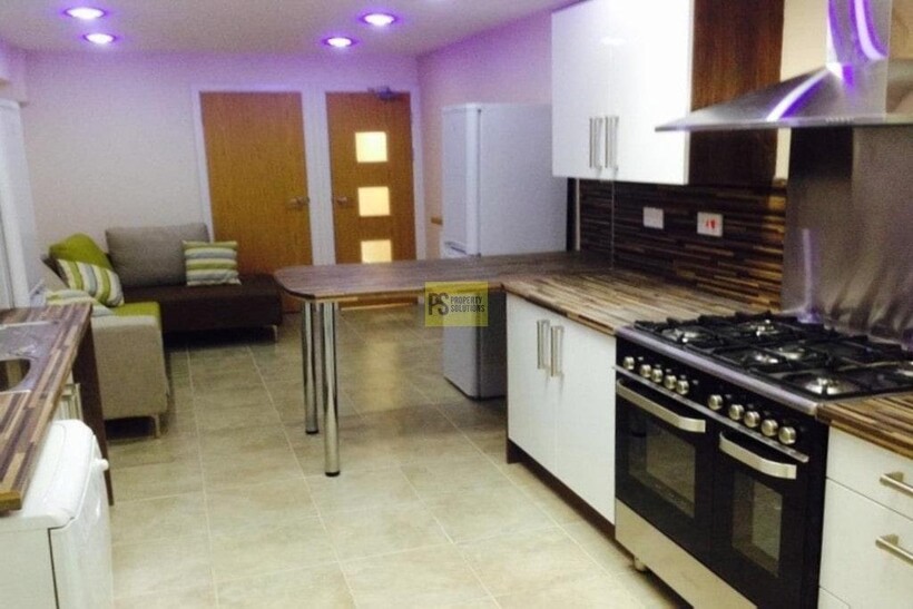 George Road, Birmingham B29 6 bed terraced house to rent - £4,290 pcm (£990 pw)