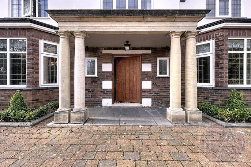 110-waterloo-road 00002.jpg