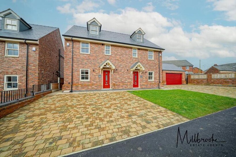 Leigh Road, Atherton, M46 4 bed semi-detached house to rent - £1,575 pcm (£363 pw)