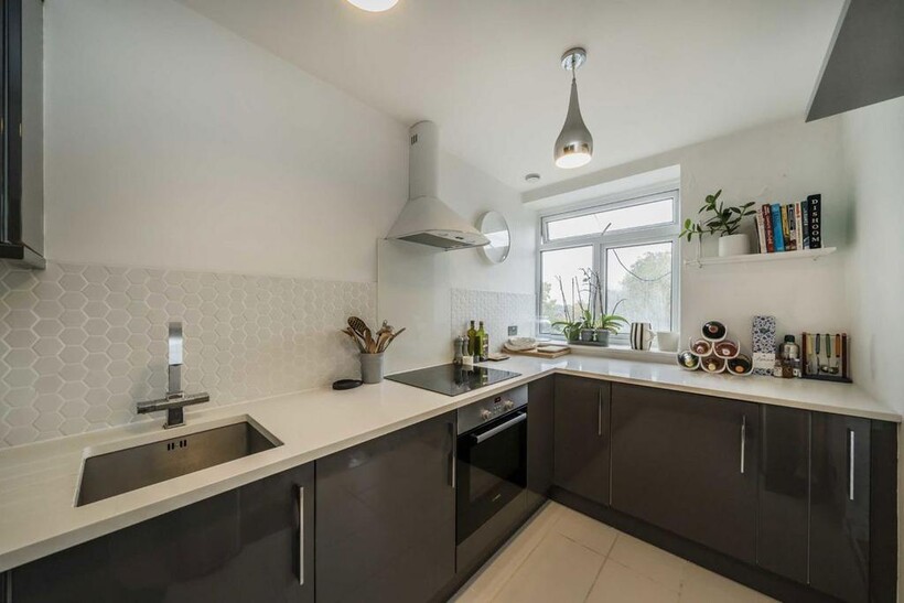 Eaton Rise, London W5 1 bed flat to rent - £1,699 pcm (£392 pw)