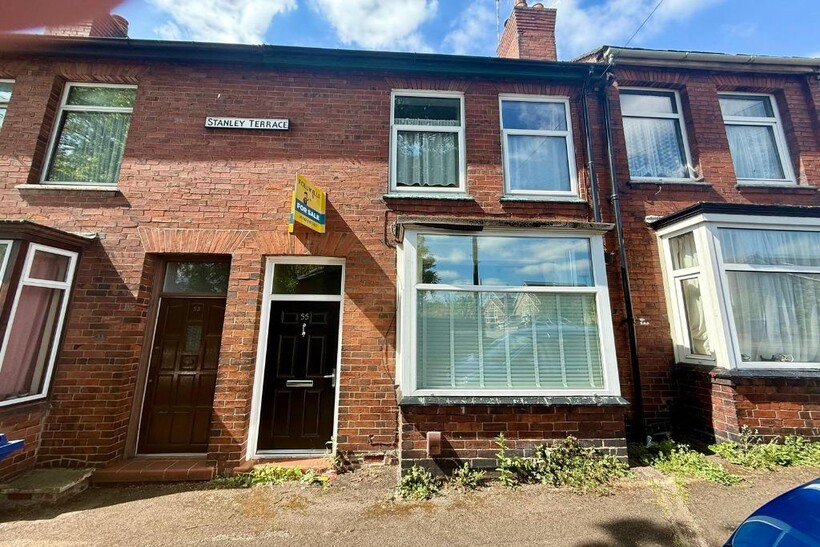 Occupation Street... 4 bed terraced house to rent - £433 pcm (£100 pw)
