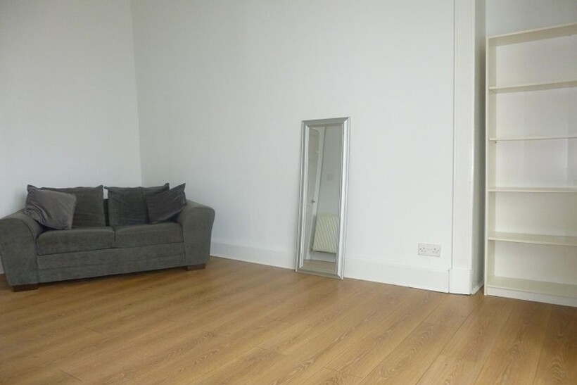 Whitehill Street, Dennistoun, G31 2 bed flat to rent - £1,095 pcm (£253 pw)