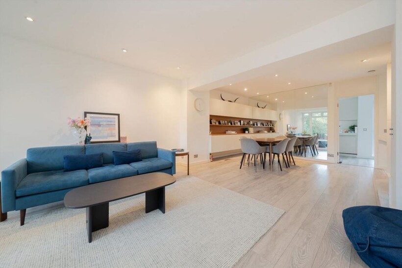 Woodsford Square, London W14 5 bed terraced house to rent - £8,992 pcm (£2,075 pw)