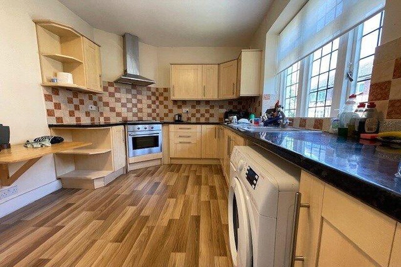 Golders-court-woodstock-road-golders-green-nw11