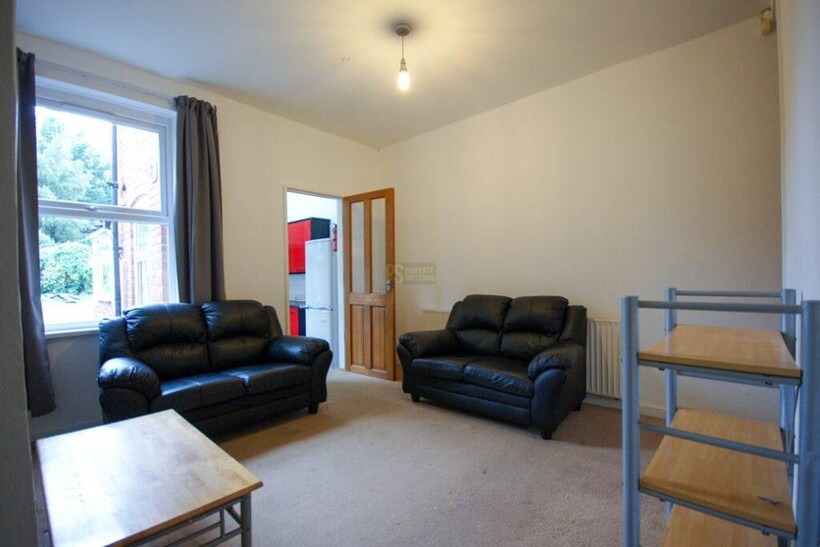 Kitchener Road, Birmingham B29 3 bed terraced house to rent - £1,170 pcm (£270 pw)