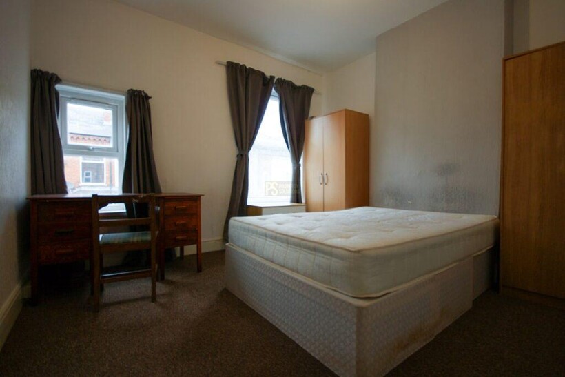 Kitchener Road, Birmingham B29 3 bed terraced house to rent - £1,170 pcm (£270 pw)