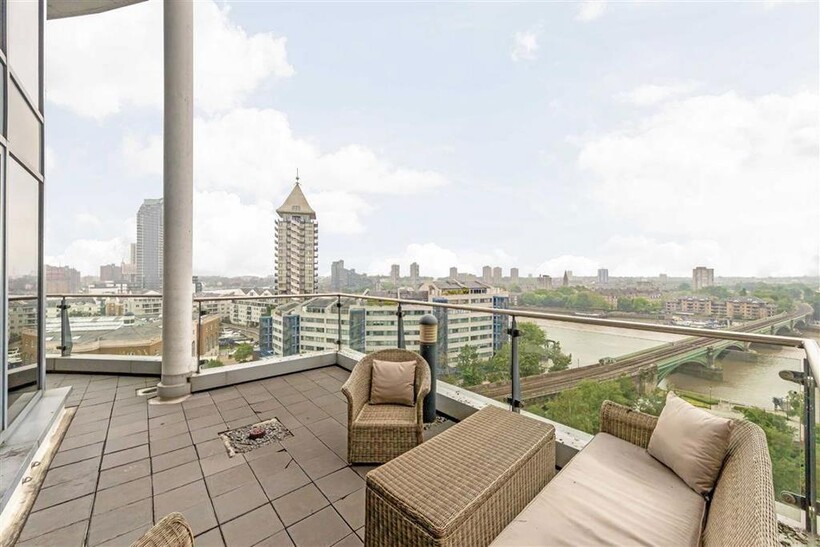 The Boulevard, London SW6 3 bed flat to rent - £6,175 pcm (£1,425 pw)