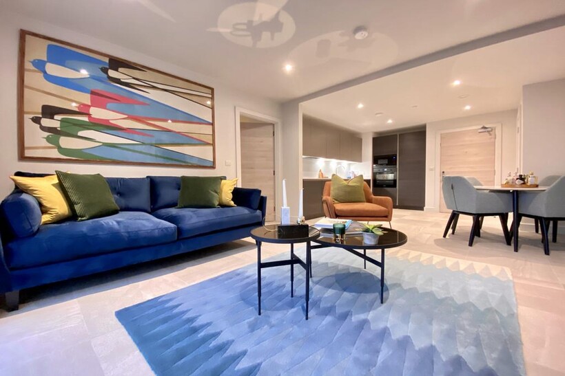 at Angel Gardens, 1 Rochdale Road M4 2 bed flat to rent - £1,815 pcm (£419 pw)