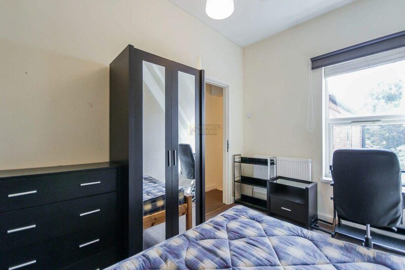 Coronation Road, Birmingham B29 4 bed terraced house to rent - £2,080 pcm (£480 pw)