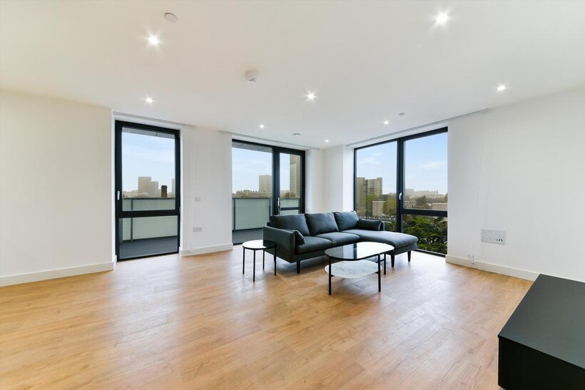 Peppercorn Court, Blair Street... 2 bed flat to rent - £2,492 pcm (£575 pw)