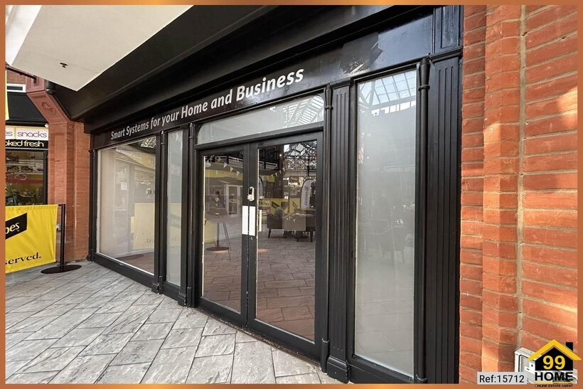 Royal Star Arcade, High Street... Retail property (high street) to rent - £3,333 pcm (£769 pw)