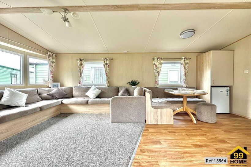 Coast Road, Lowestoft, Suffolk, NR32 3 bed park home to rent - £375 pcm (£87 pw)