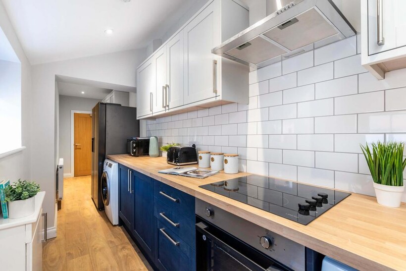 Broomfield Terrace, Leeds LS6 6 bed house to rent - £2,860 pcm (£660 pw)