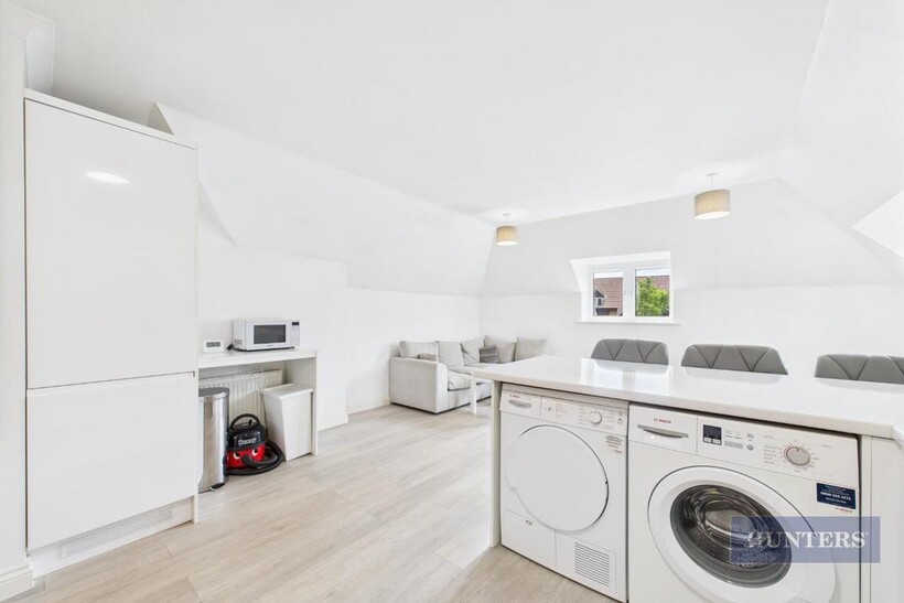 CAM05152 G0-PR0113-STILL016.jpg