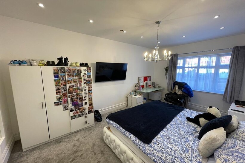 Kingswood Road, Manchester 7 bed terraced house to rent - £4,398 pcm (£1,015 pw)