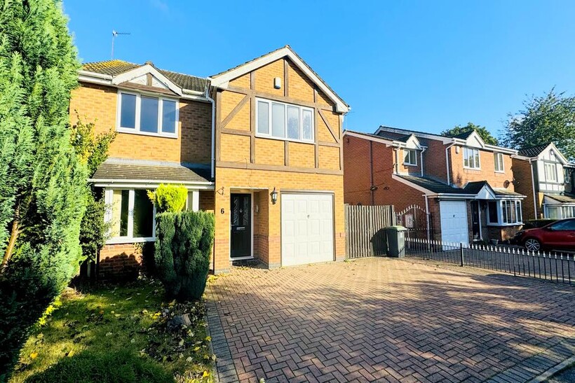 Canterbury Close, Nuthall NG16 4 bed detached house to rent - £1,975 pcm (£456 pw)