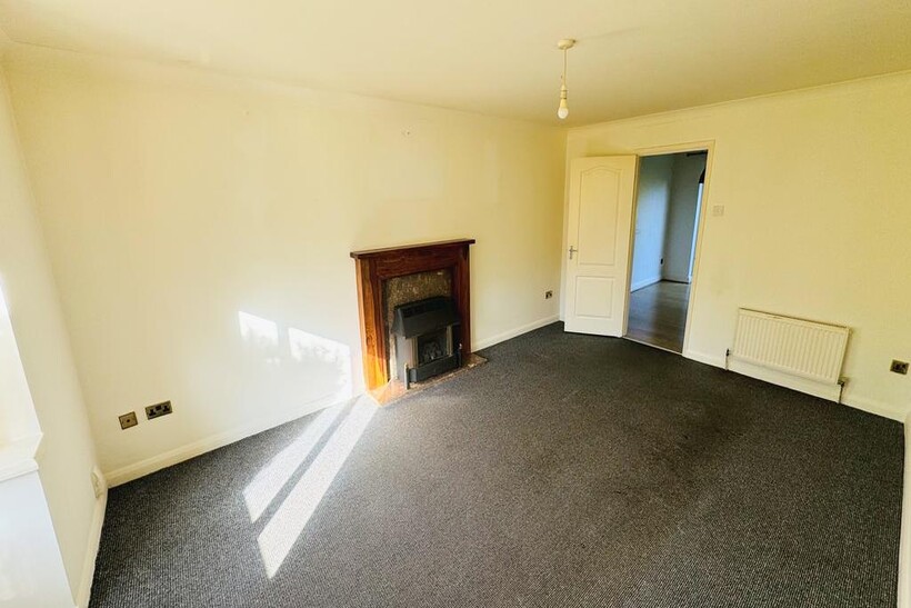 Canterbury Close, Nuthall NG16 4 bed detached house to rent - £1,975 pcm (£456 pw)