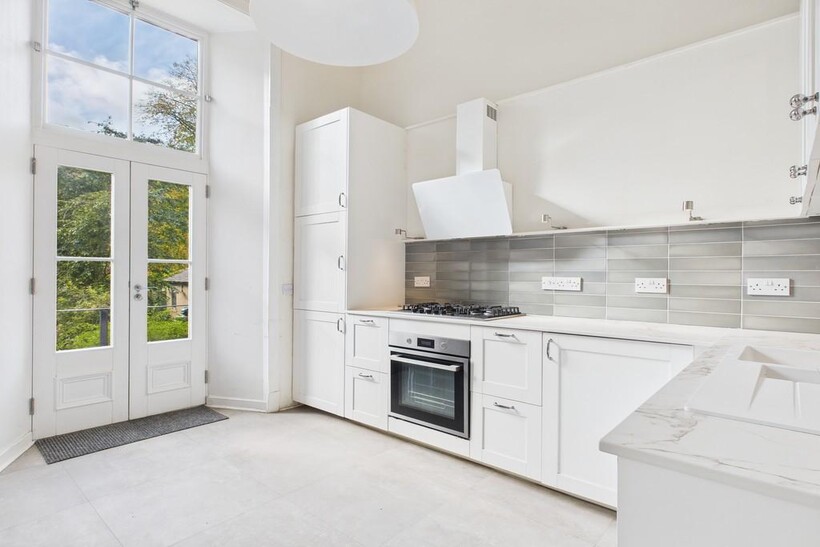 Cam05526 g0 pr0051 still004