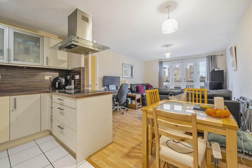 Napier Road, Reading RG1 2 bed apartment to rent - £1,525 pcm (£352 pw)