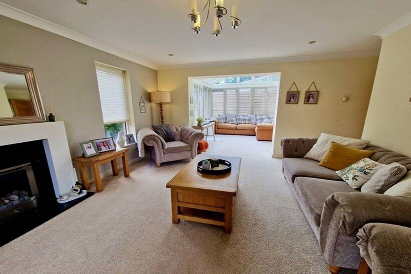 1 Chetwynde Park, Barrow-In-Furness 4 bed detached house to rent - £2,295 pcm (£530 pw)