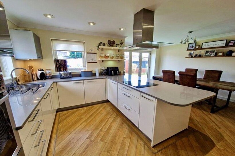 1 Chetwynde Park, Barrow-In-Furness 4 bed detached house to rent - £2,295 pcm (£530 pw)