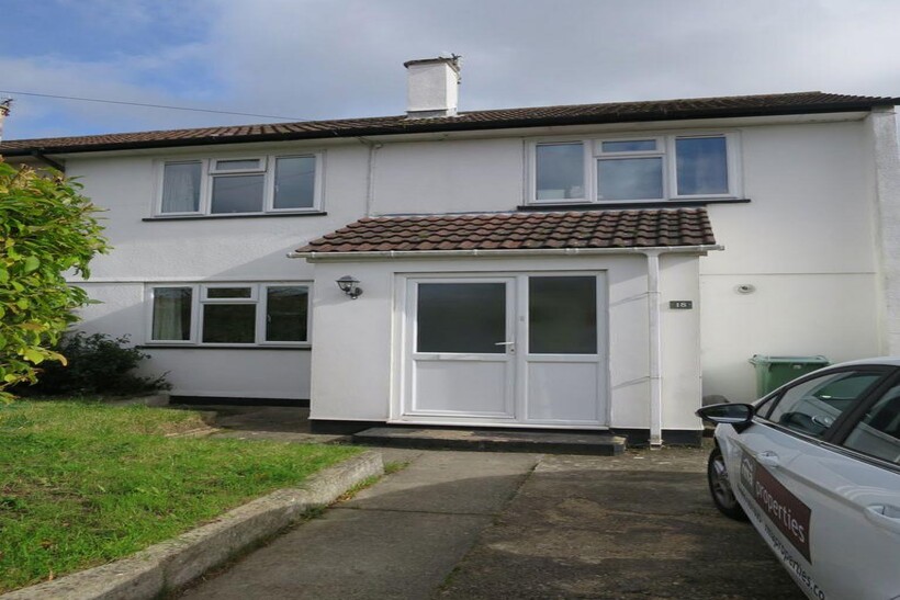 Titup Hall Drive 5 bed house to rent - £3,400 pcm (£785 pw)