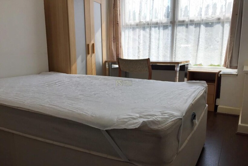 Umberslade Road, Birmingham B29 3 bed terraced house to rent - £1,431 pcm (£330 pw)