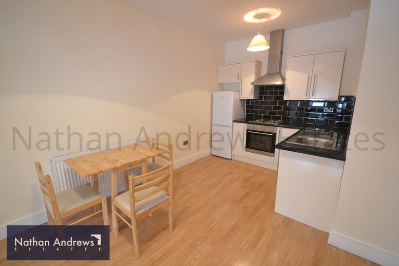 Queens Crescent, London NW5 1 bed flat to rent - £1,560 pcm (£360 pw)