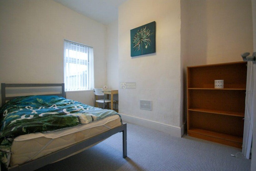 Gleave Road, Birmingham B29 3 bed terraced house to rent - £1,755 pcm (£405 pw)