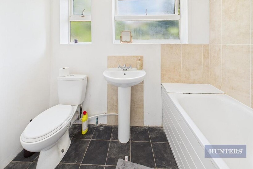 CAM05152 G0-PR0142-STILL015.jpg